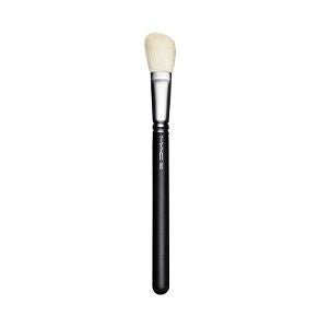 The best contour brushes for a sculpted finish – Boots